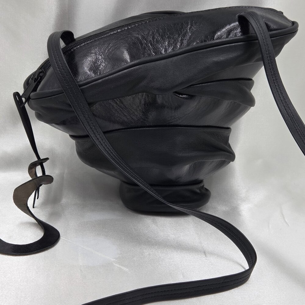 🖤Carol Hearty Design StudioBlack Spiral Bag Purse Vintage 1980s Authentic